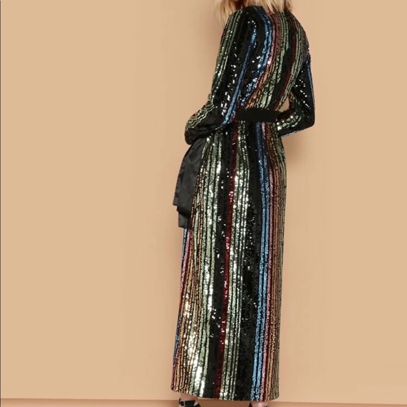 🆕Striped sequin patch bow front waist maxi dress - Picture 4 of 8